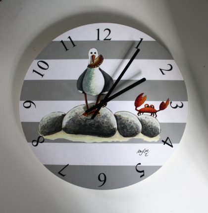 cornish pasty thief gull clock grey white stripe